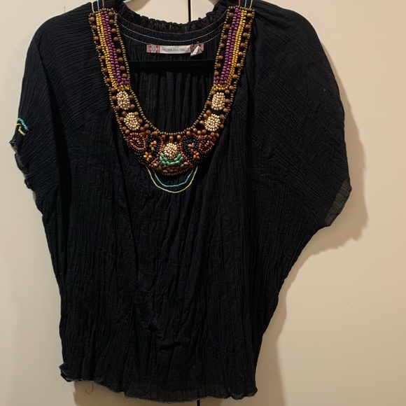 Chelsea & Violet Tops - Chelsea & Violet 🍒 boho Blouse